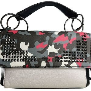 NWOT guess 1981 purse and wallet